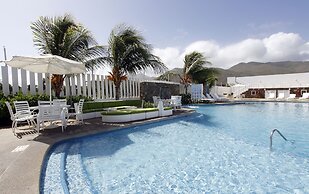 Agua Dorada Beach Hotel by Lidotel