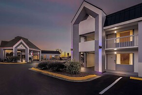 Super 8 by Wyndham Garysburg/Roanoke Rapids
