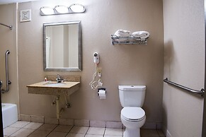 Super 8 by Wyndham Garysburg/Roanoke Rapids