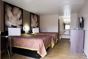 Super 8 by Wyndham Garysburg/Roanoke Rapids