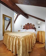 Charles Bridge Palace