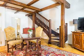 Charles Bridge Palace