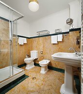 Charles Bridge Palace