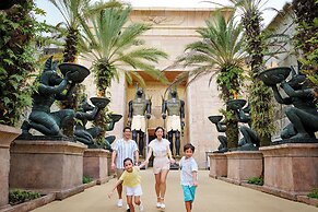 Resorts World Sentosa - Hotel Michael