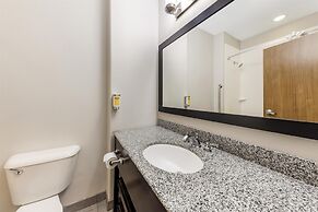 Best Western Plus Sand Bass Inn & Suites