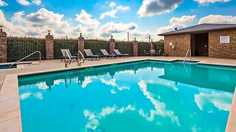 Best Western Plus Sand Bass Inn & Suites