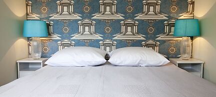 Crystal Suites Chez Helena