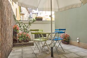 Crystal Suites Chez Helena