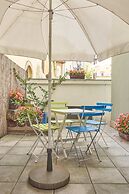 Crystal Suites Chez Helena