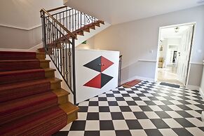 Crystal Suites Chez Helena