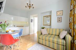 Crystal Suites Chez Helena