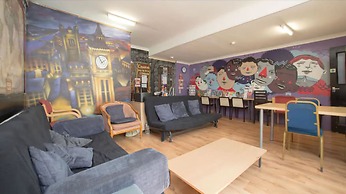 Central Hotel - Hostel