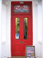Central Hotel - Hostel