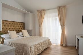 Albergo Rossini 1936 Small & Charming