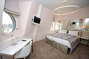Le Cesar Hotel