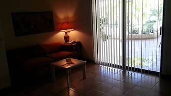 Summer Holiday Hotel