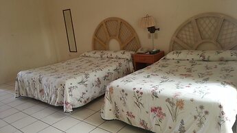 Summer Holiday Hotel