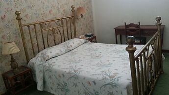 Summer Holiday Hotel