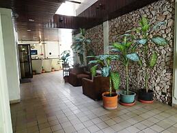 Summer Holiday Hotel