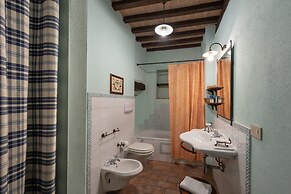 Le Mascie Country House