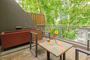 Prodeo Hotel & Lounge