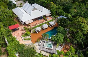 The Paradise Peak - Adults Only