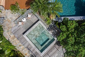 The Paradise Peak - Adults Only