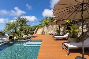 The Paradise Peak - Adults Only