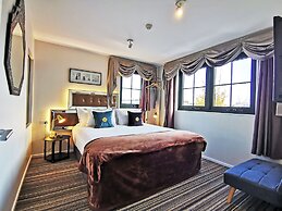 The Salisbury Business Class