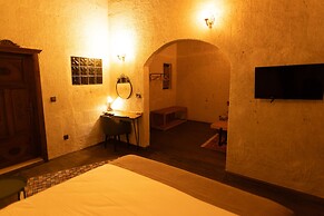 Lemon Cave Suites And Coffee House