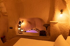 Lemon Cave Suites And Coffee House