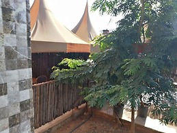 Acacia Shade Hotel