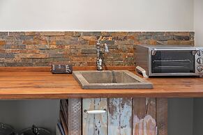 PM78 Boutique Apartments