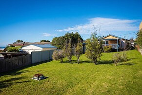 Bungo Beach House Pet Friendly House