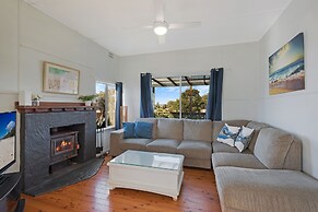 Bungo Beach House Pet Friendly House
