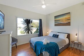 Bungo Beach House Pet Friendly House