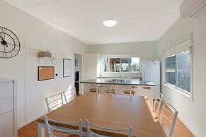 Bungo Beach House Pet Friendly House