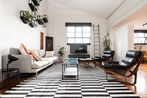 StayCentral - Fitzroy Converted Warehouse Penthouse