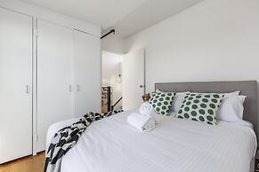 StayCentral - Fitzroy Converted Warehouse Penthouse