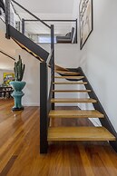 StayCentral - Fitzroy Converted Warehouse Penthouse