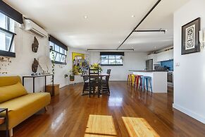 StayCentral - Fitzroy Converted Warehouse Penthouse