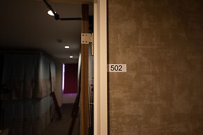 Nikko Inn Minamisenba - Hostel