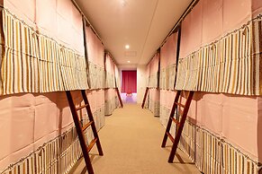 Nikko Inn Minamisenba - Hostel