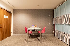 Nikko Inn Minamisenba - Hostel