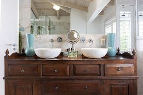 Clifton YOLO Spaces – Clifton Sea View Apartments