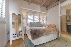 Clifton YOLO Spaces – Clifton Sea View Apartments