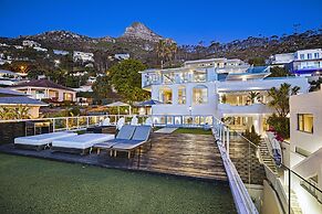 Clifton YOLO Spaces – Clifton Sea View Apartments