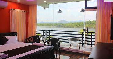 Casa Lake View Resort