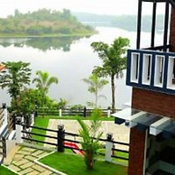 Casa Lake View Resort