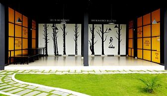 Casa Lake View Resort